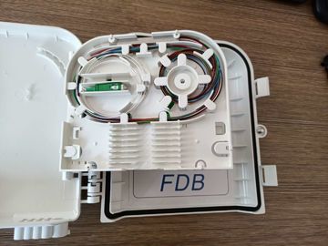 Wall Mount 1X4 1X8 PLC Splitters Fiber Optic Termination Box